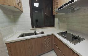 云樾东方 3室2厅1卫 97m&sup2;