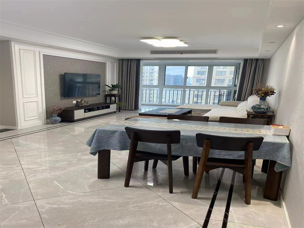 华润悦锦湾 4室1厅2卫 142.04m&sup2;