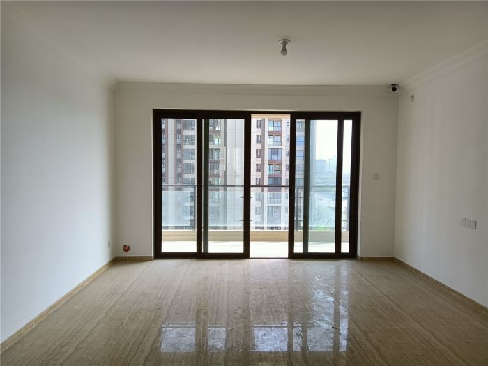 碧桂园时代悦城 3室2厅2卫 141.74m&sup2;