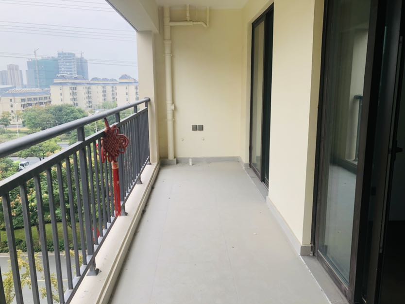 春风南岸西园 4室2厅2卫 136m&sup2;