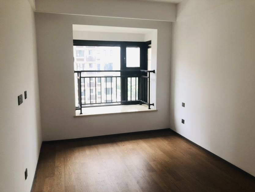 春风南岸西园 4室2厅2卫 136m&sup2;