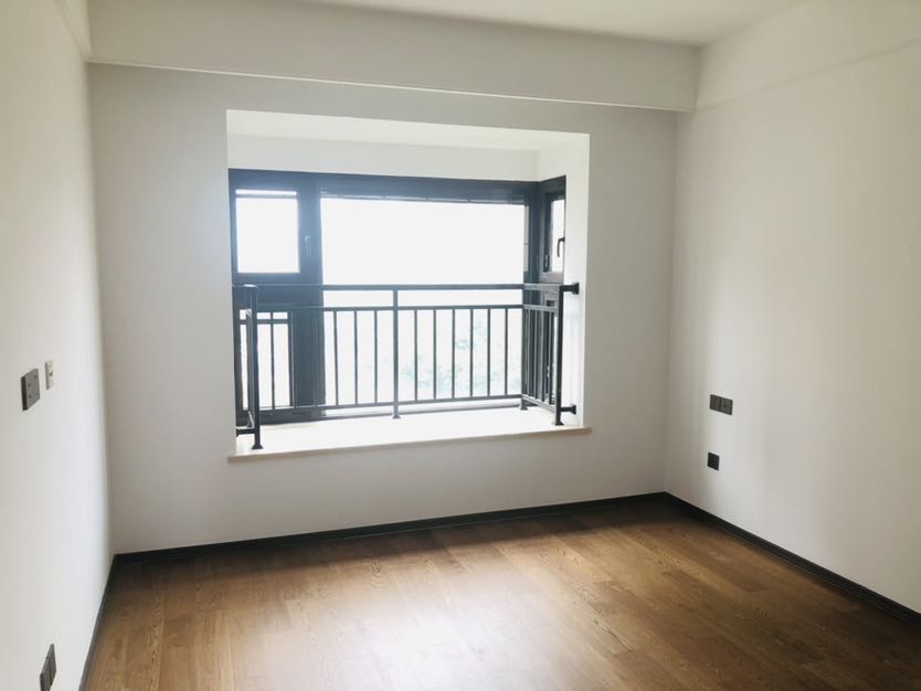 春风南岸西园 4室2厅2卫 136m&sup2;