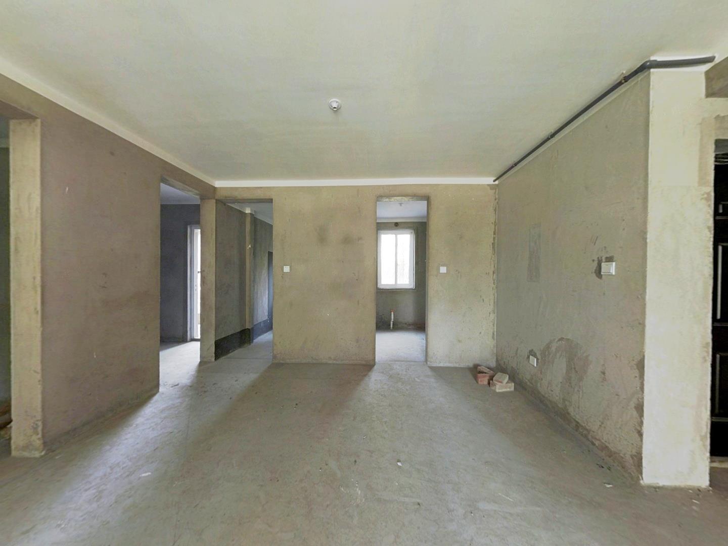 丽景湾 3室2厅2卫 117m&sup2;