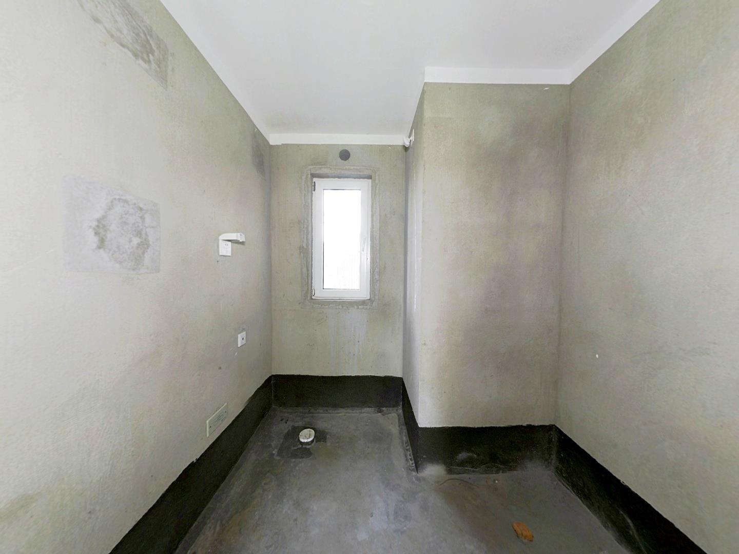 丽景湾 3室2厅2卫 117m&sup2;