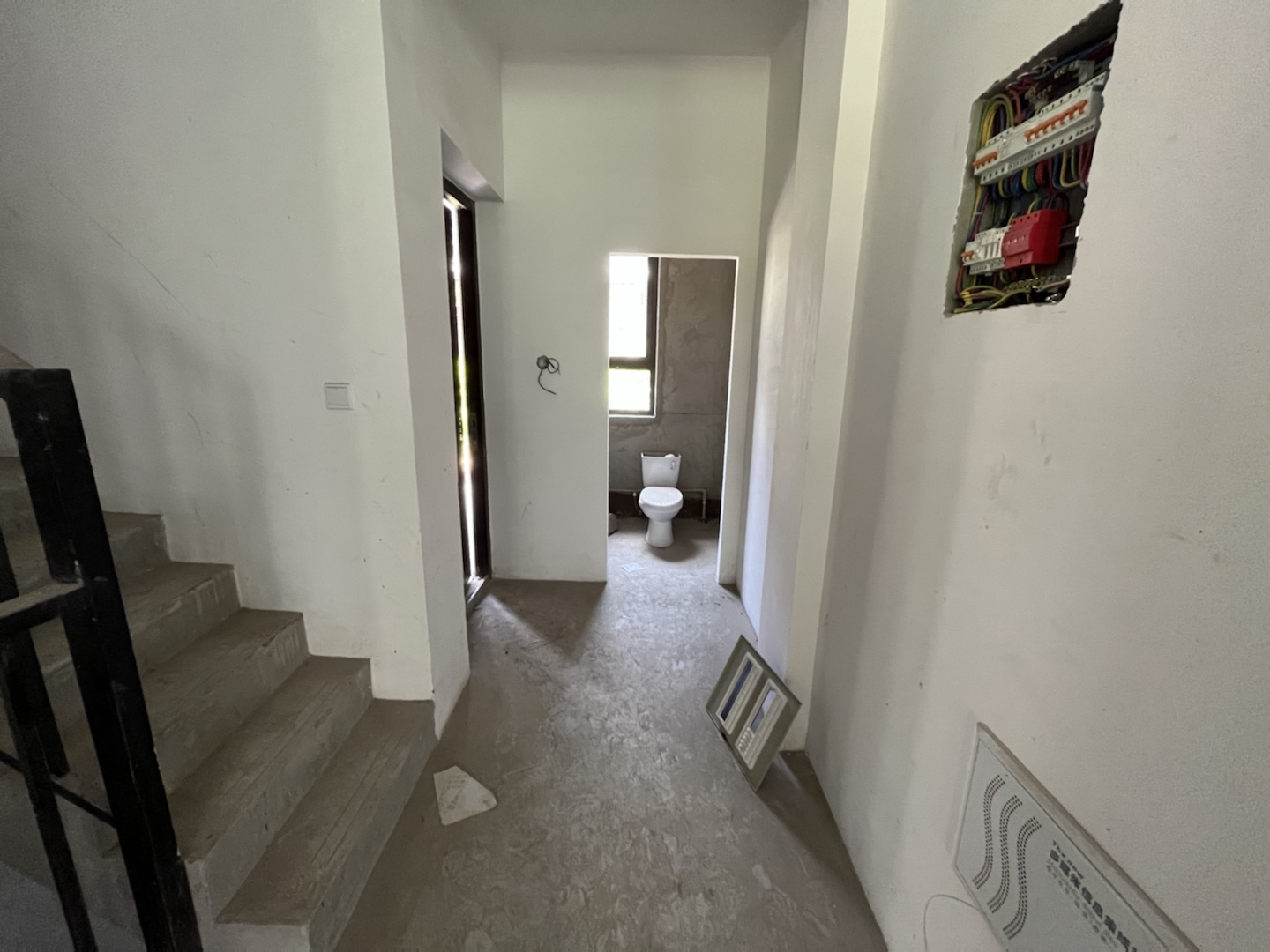 盛和九里香堤二期 4室2厅3卫 233.70m²
