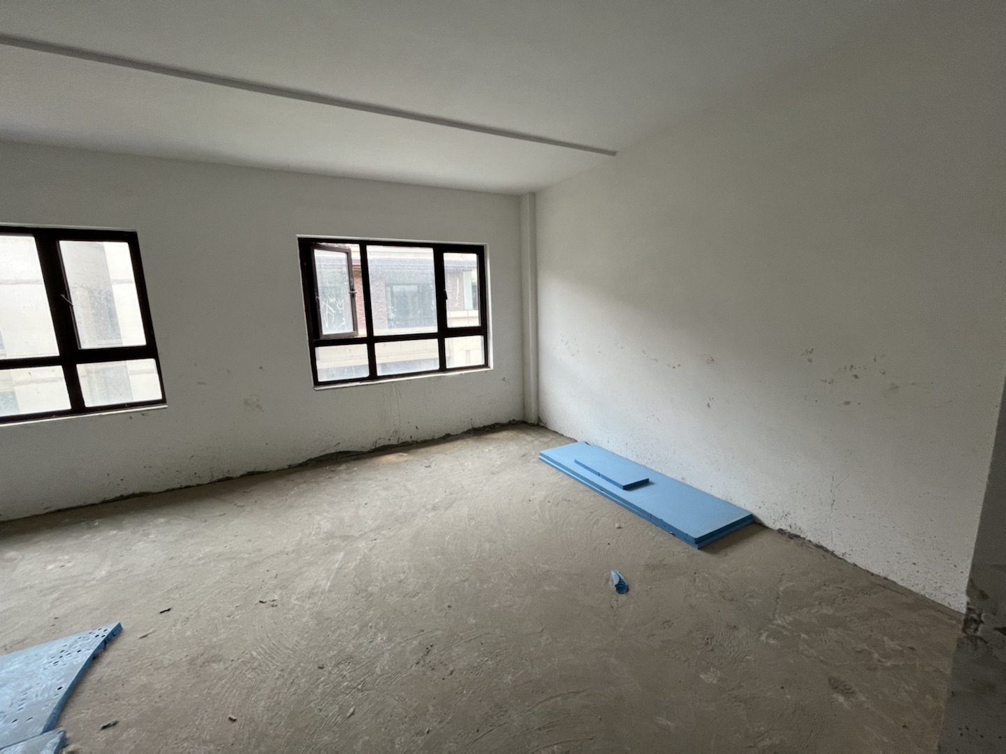 盛和九里香堤二期 4室2厅3卫 233.70m&sup2;