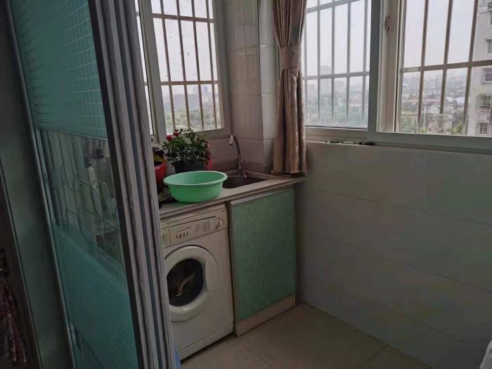 和盛林荫水岸 3室2厅1卫 140m&sup2;