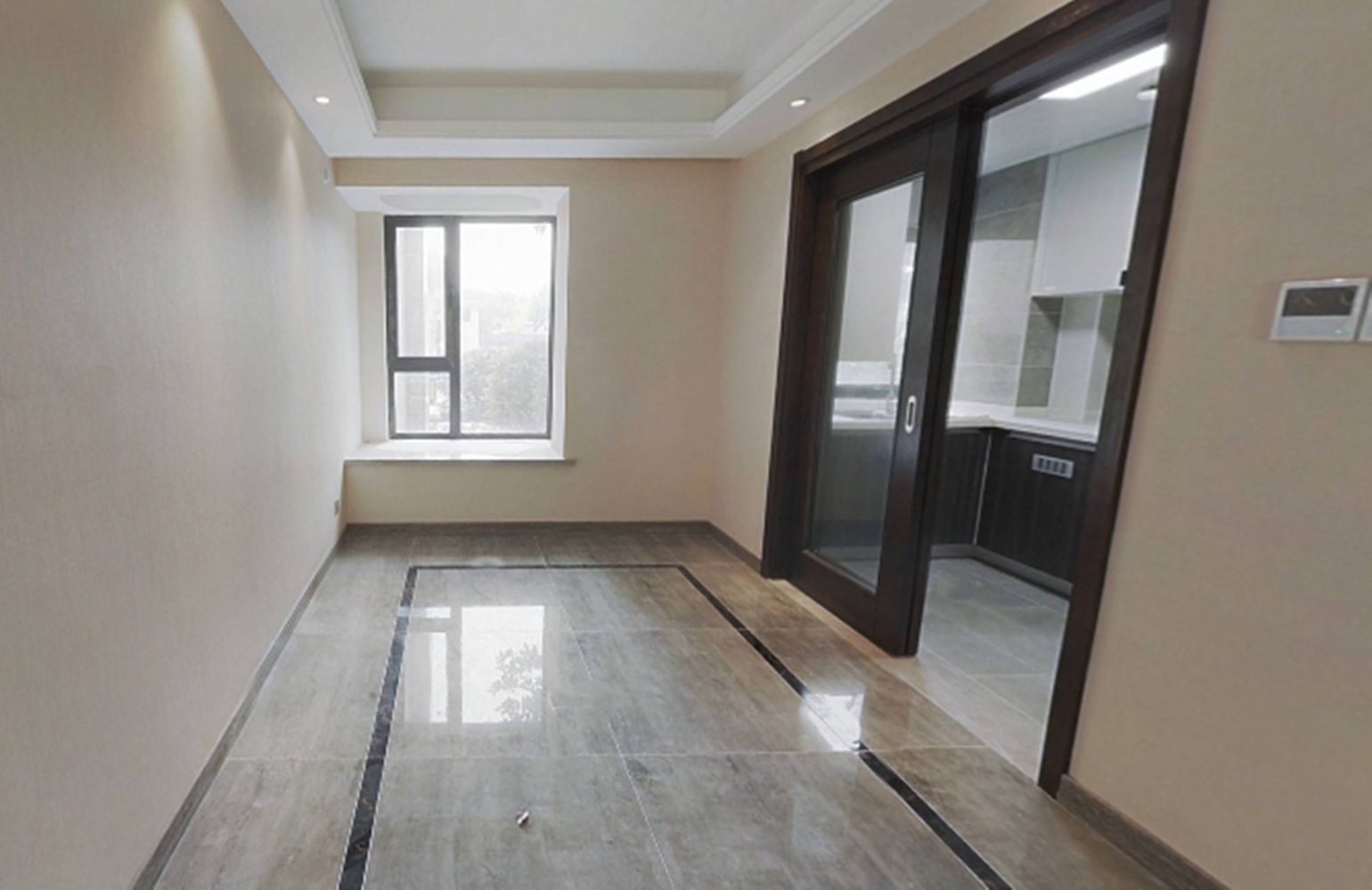远创樾府 3室2厅2卫 300m&sup2;