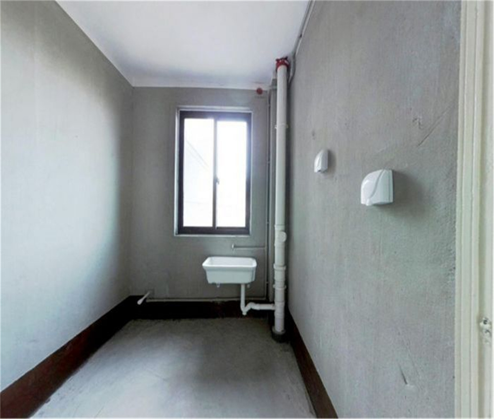 兴石花园 3室1厅1卫 115m&sup2;