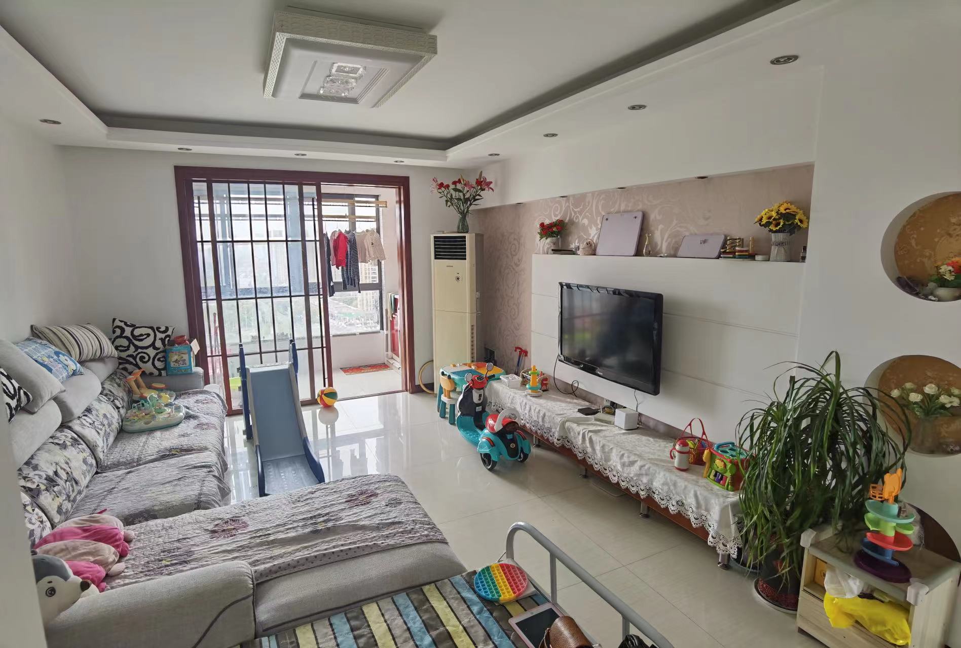 万通城 2室2厅1卫 95.57m&sup2;