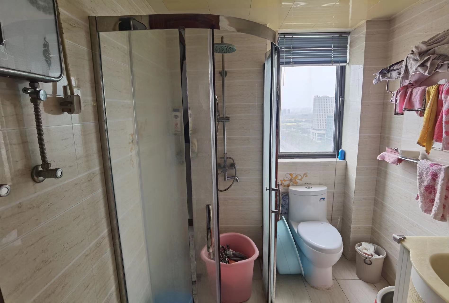 万通城 2室2厅1卫 95.57m&sup2;