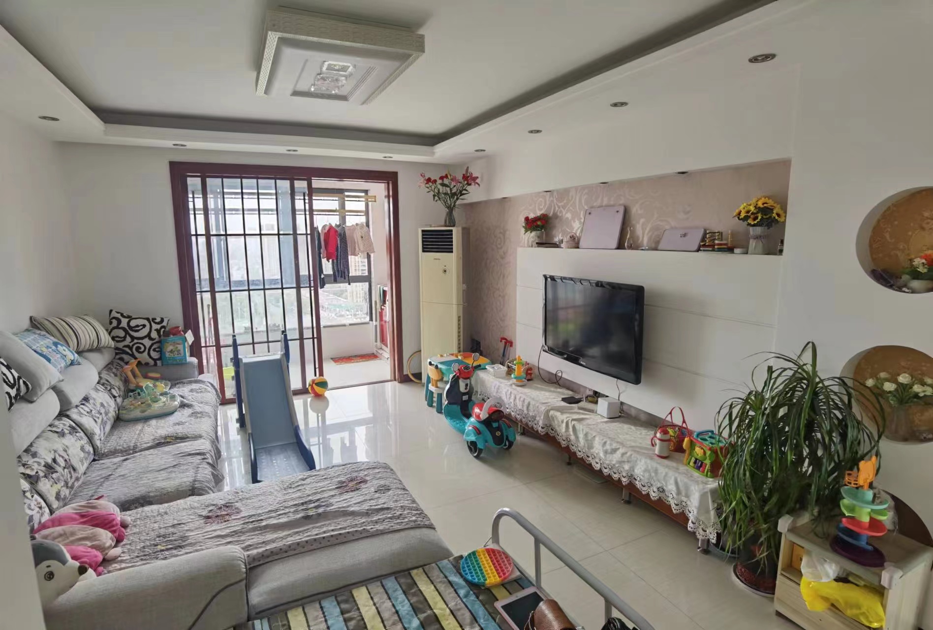 万通城 2室2厅1卫 95.57m&sup2;