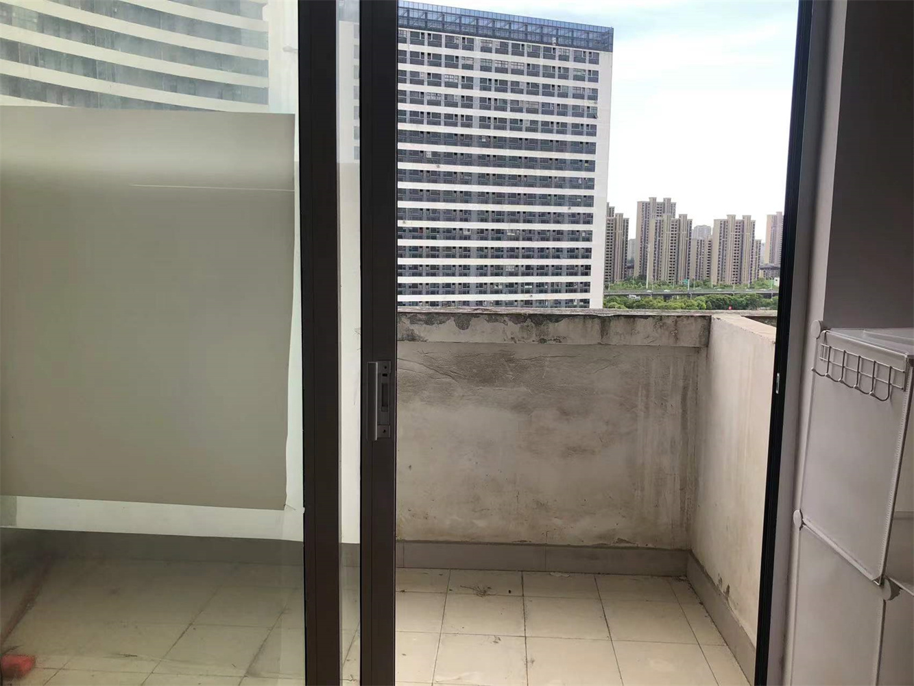 金海岸国际广场 1室1厅1卫 40m&sup2;