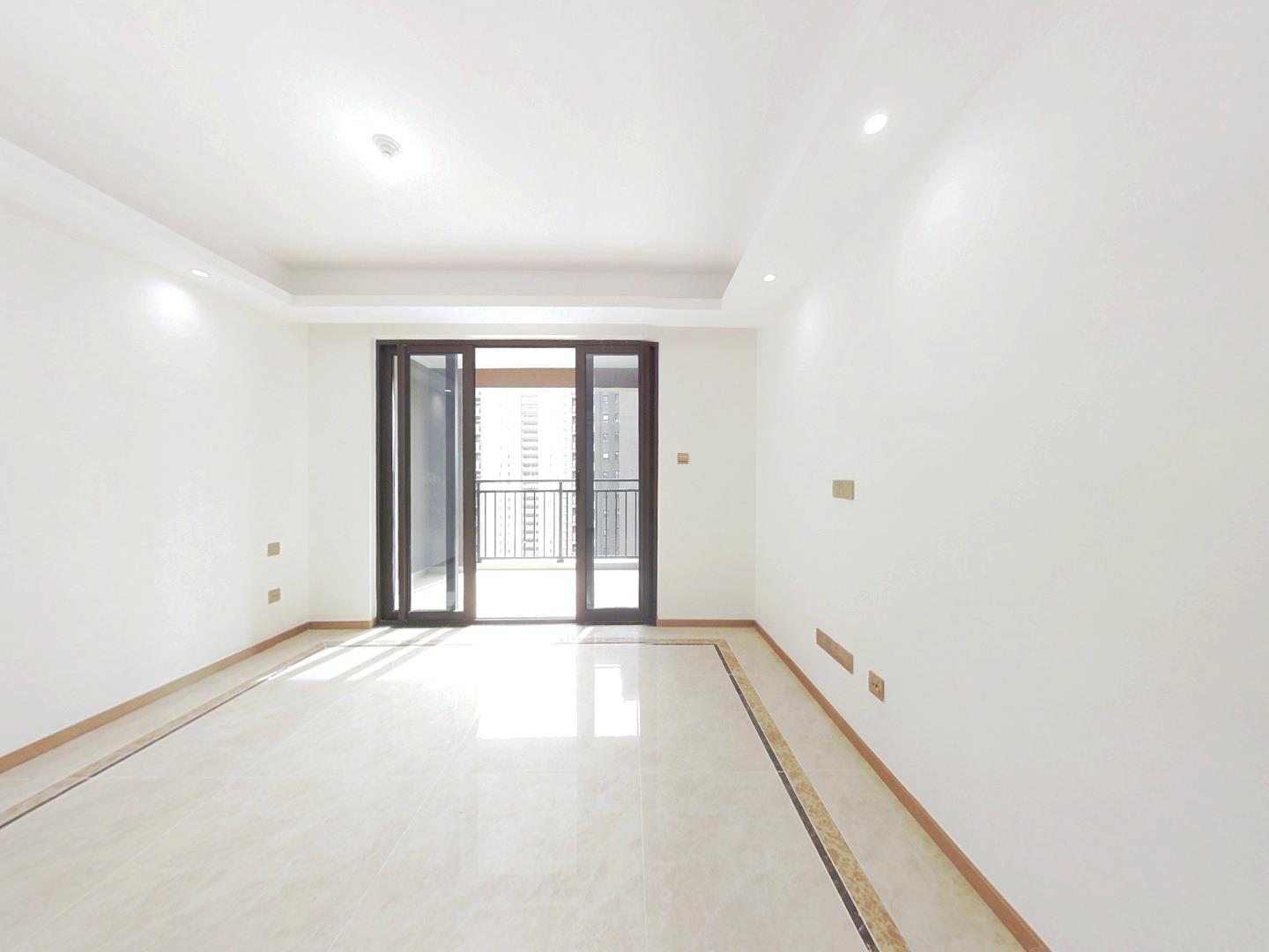 林肯公园 3室2厅1卫 92m&sup2;