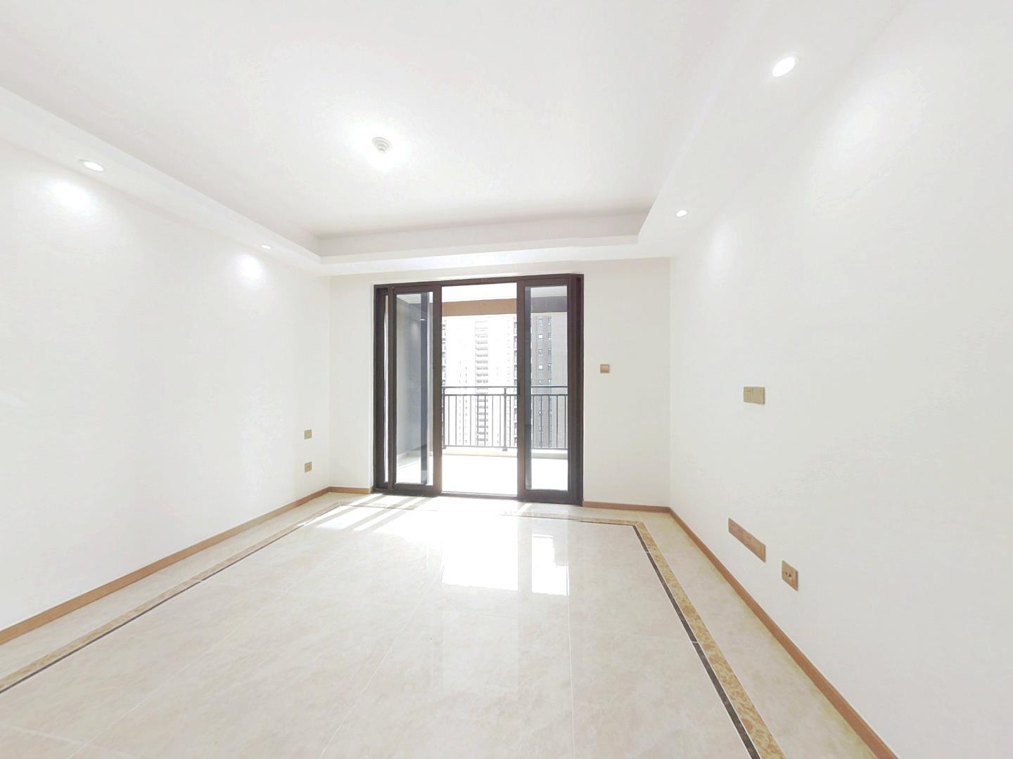 林肯公园 3室2厅1卫 92m&sup2;