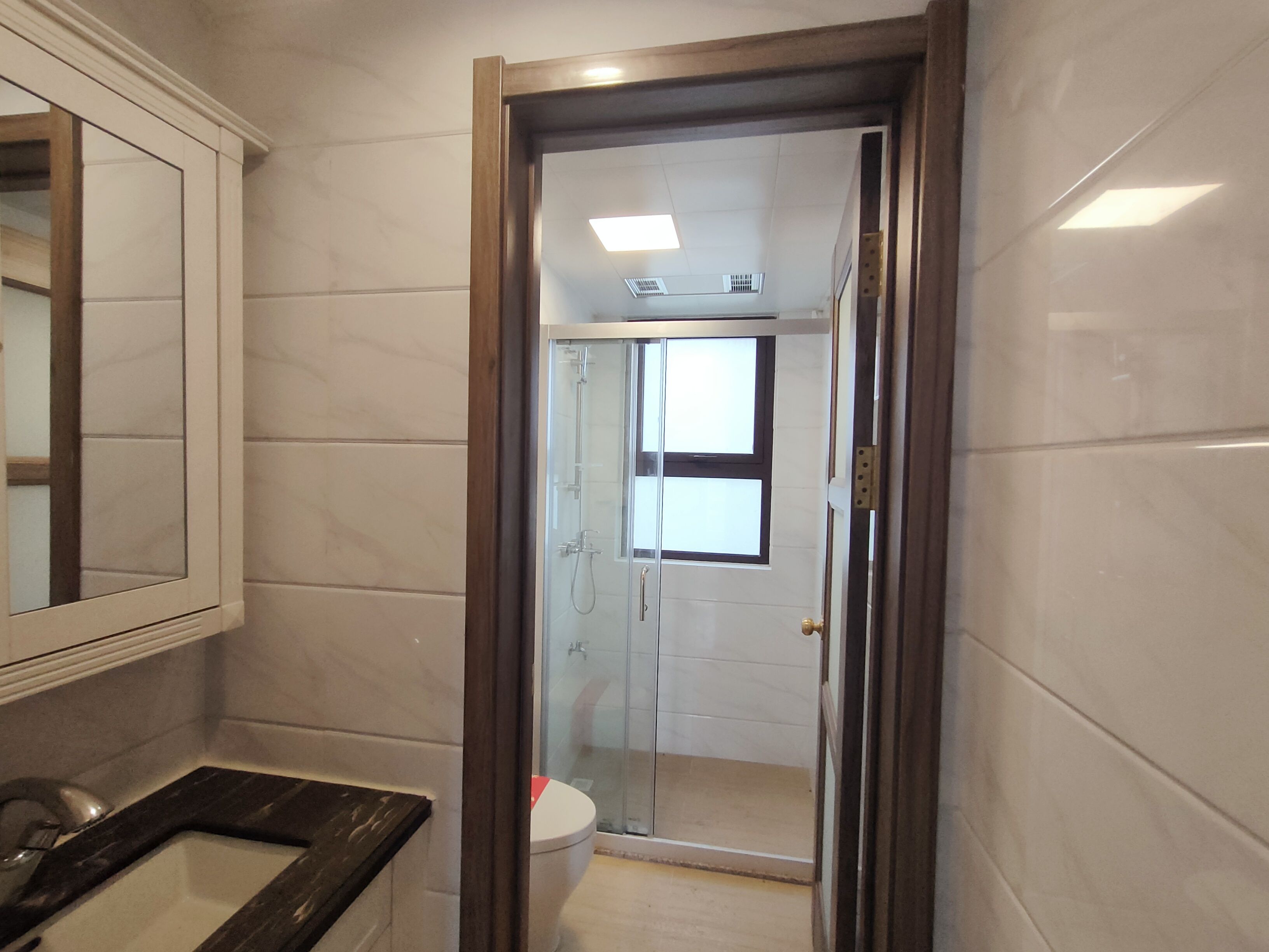 南通碧桂园翡翠华府 4室2厅2卫 143m&sup2;
