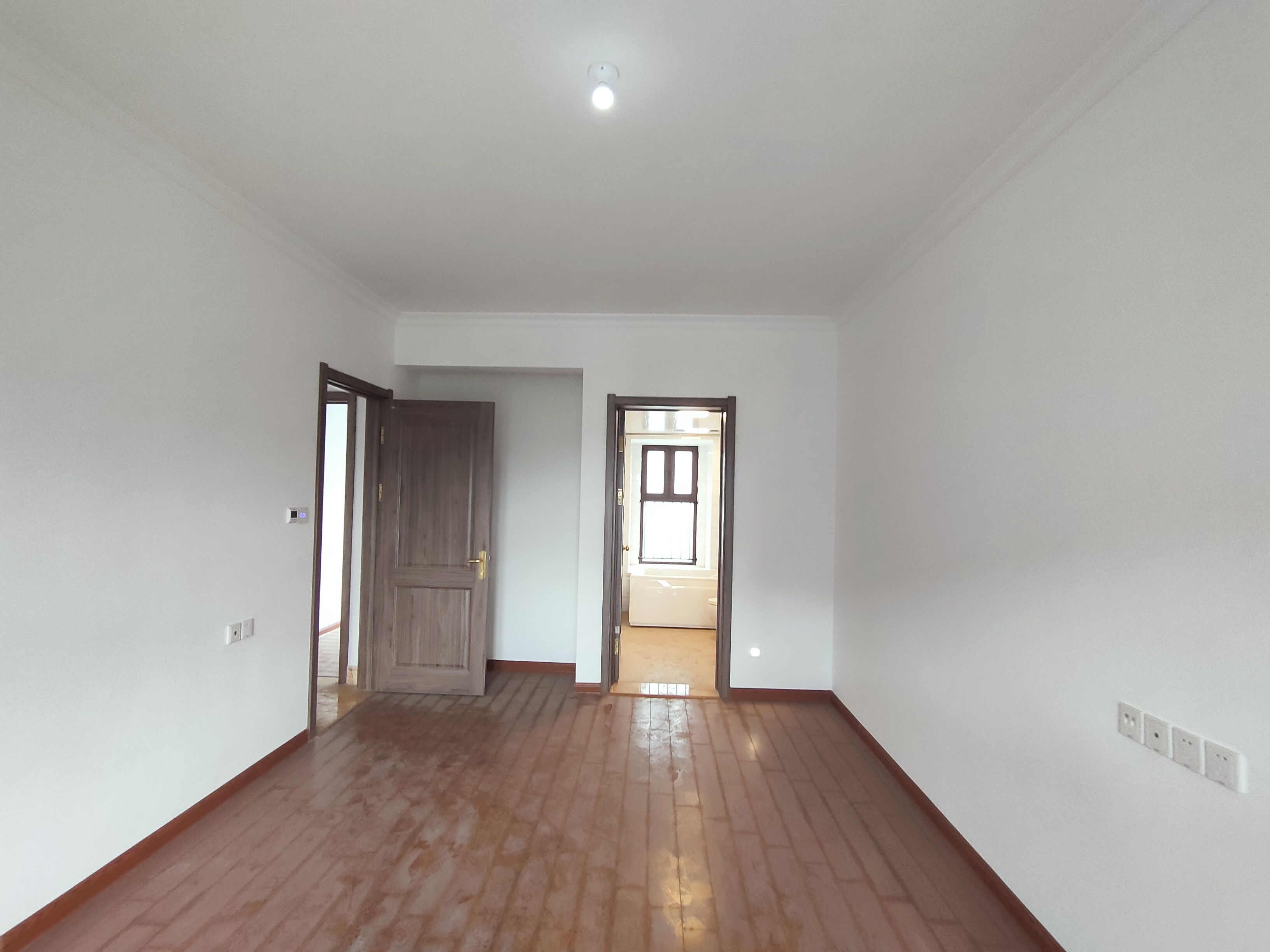 南通碧桂园翡翠华府 4室2厅2卫 143m&sup2;