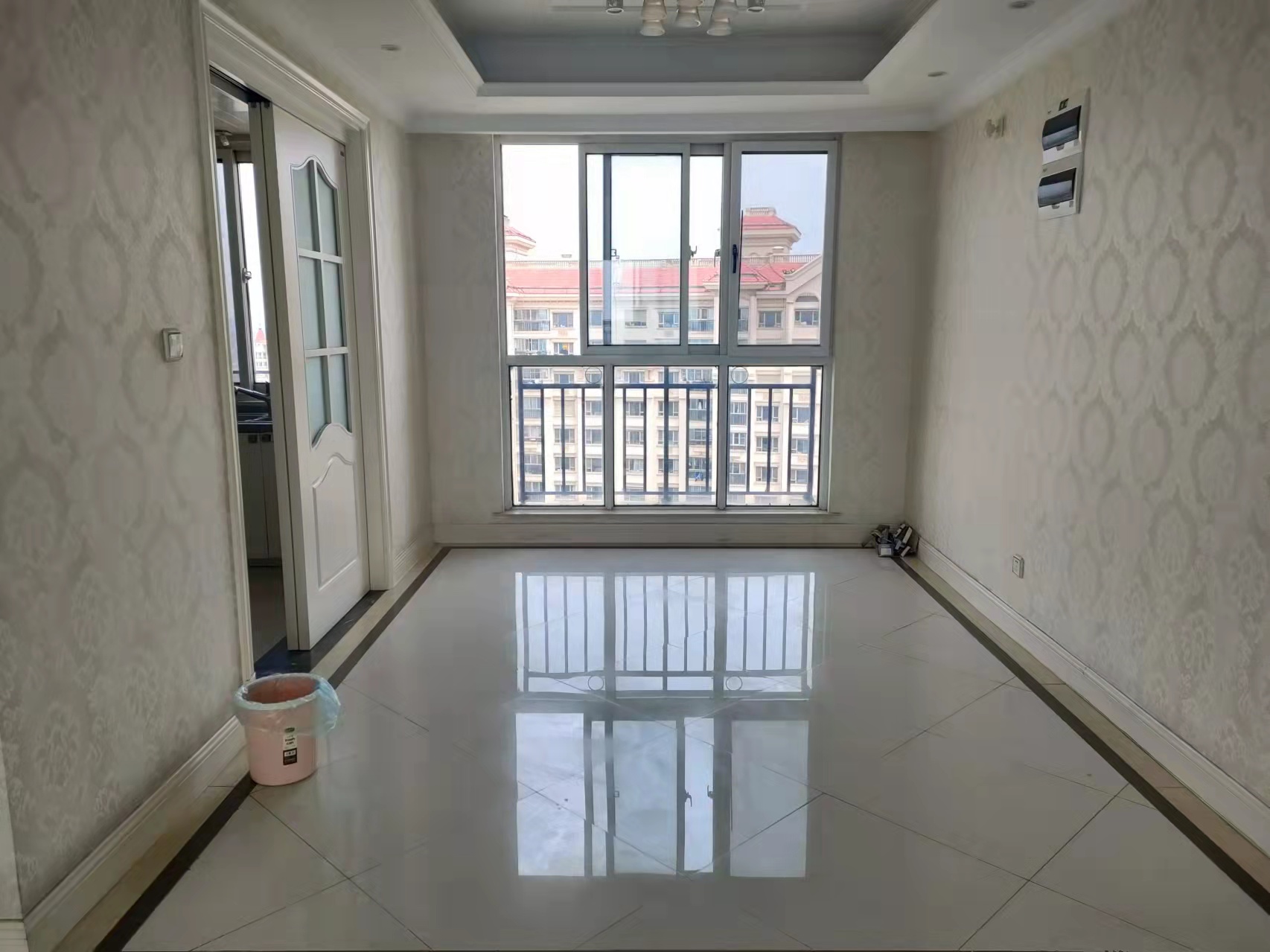 中南世纪花城三期 3室2厅2卫 134m²