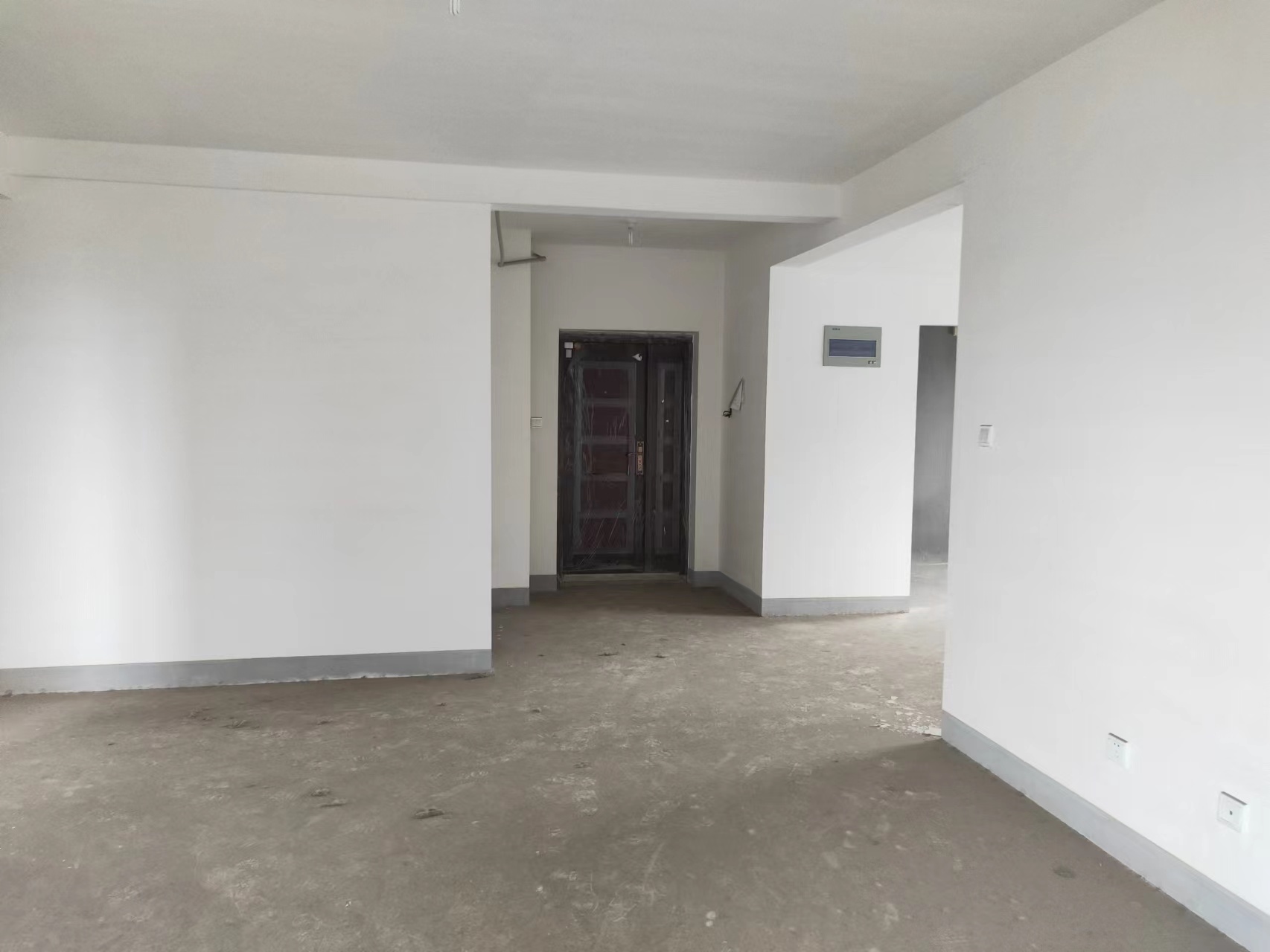 山景水岸 3室2厅2卫 143m&sup2;