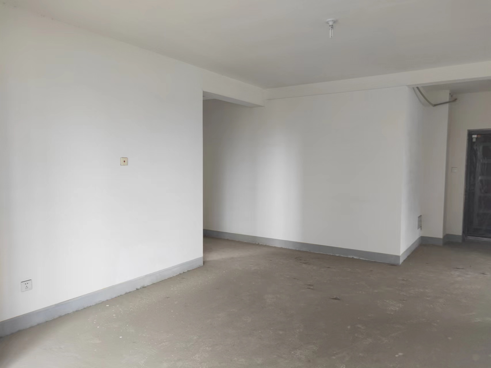 山景水岸 3室2厅2卫 143m&sup2;