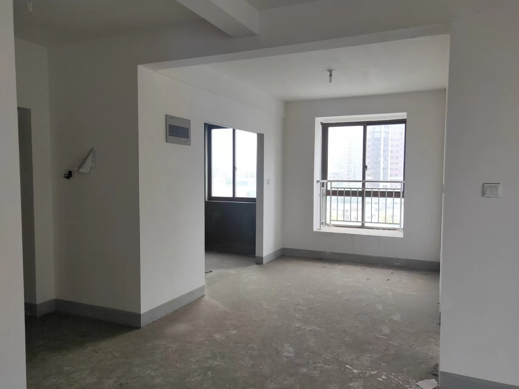 山景水岸 3室2厅2卫 143m&sup2;