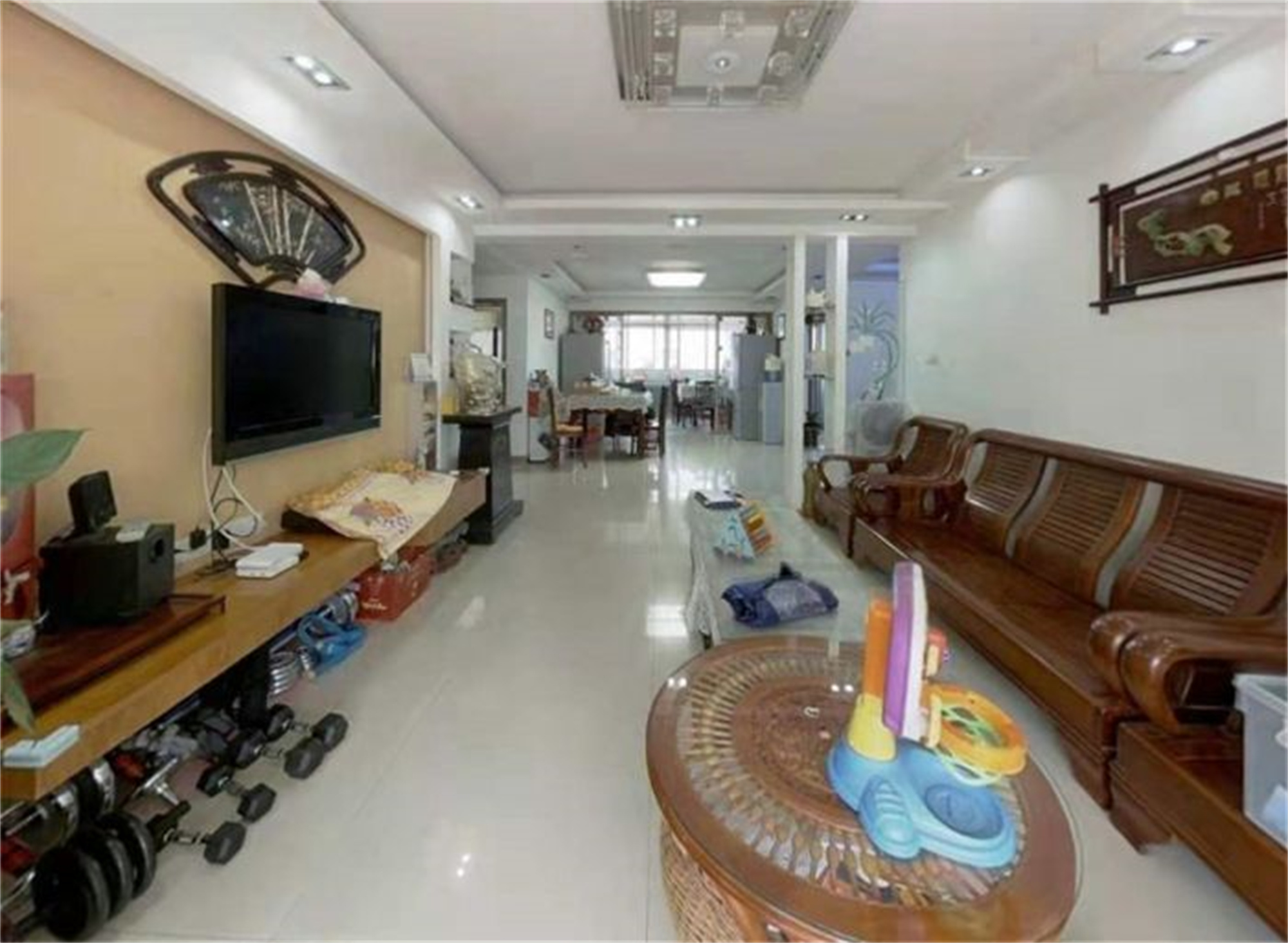 天山花苑 3室2厅1卫 141.5m&sup2;