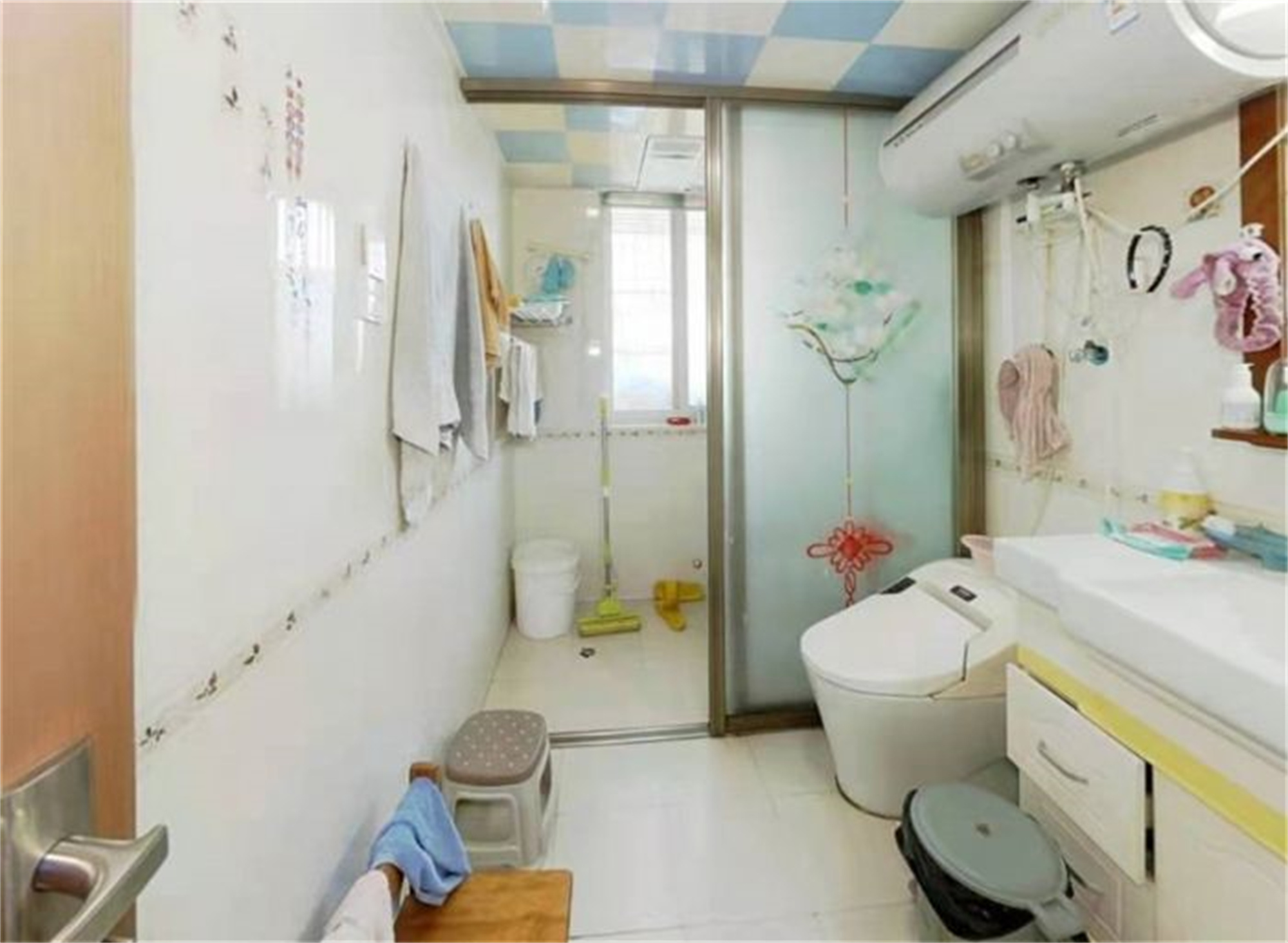 天山花苑 3室2厅1卫 141.5m&sup2;