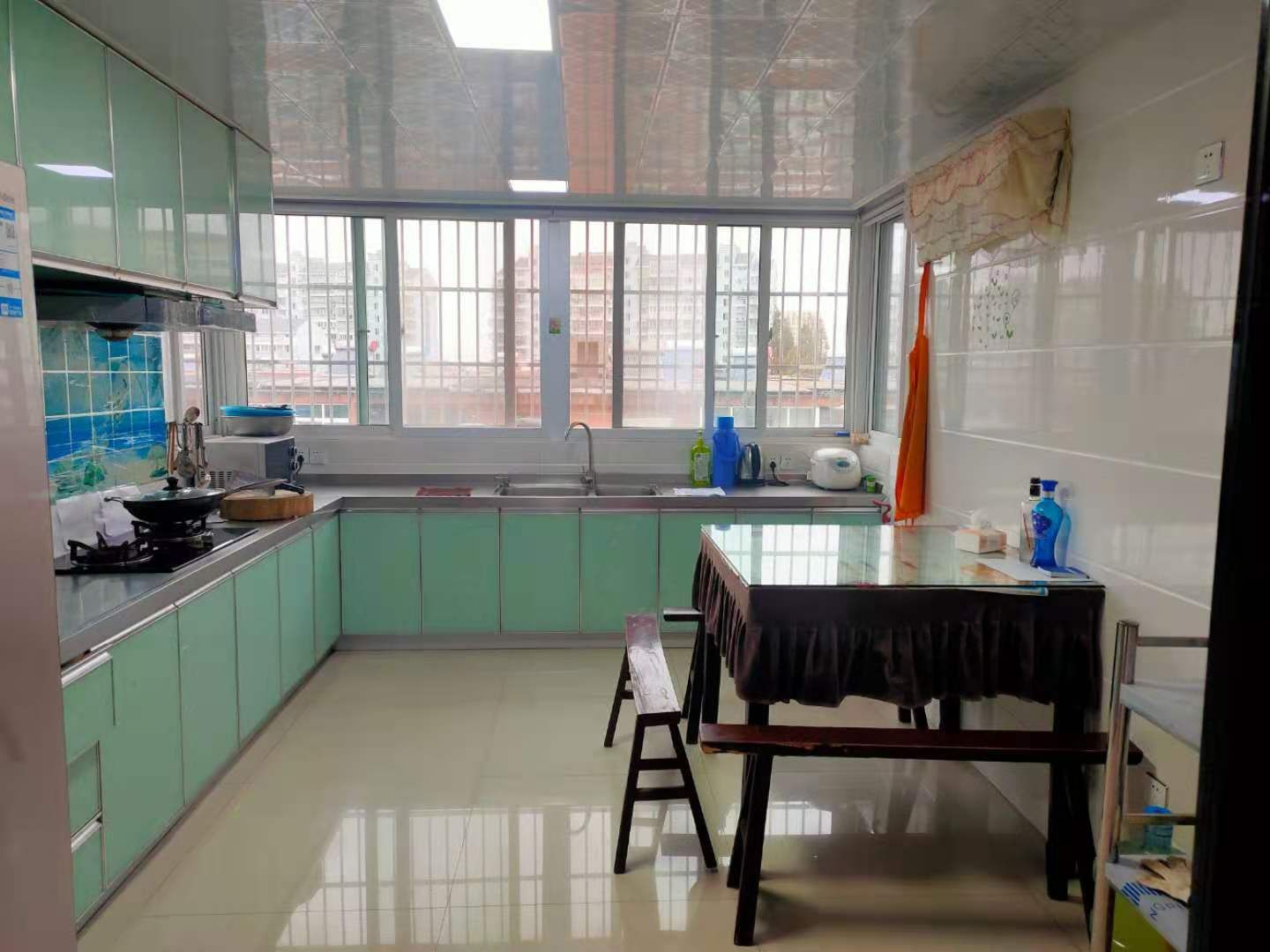 公园二村 5室2厅2卫 253m&sup2;