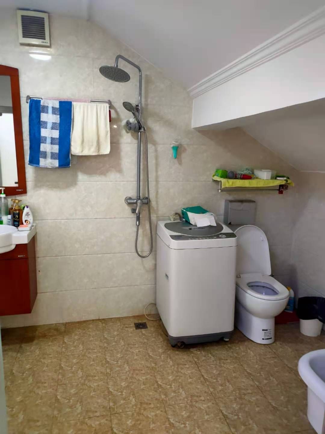 公园二村 5室2厅2卫 253m&sup2;