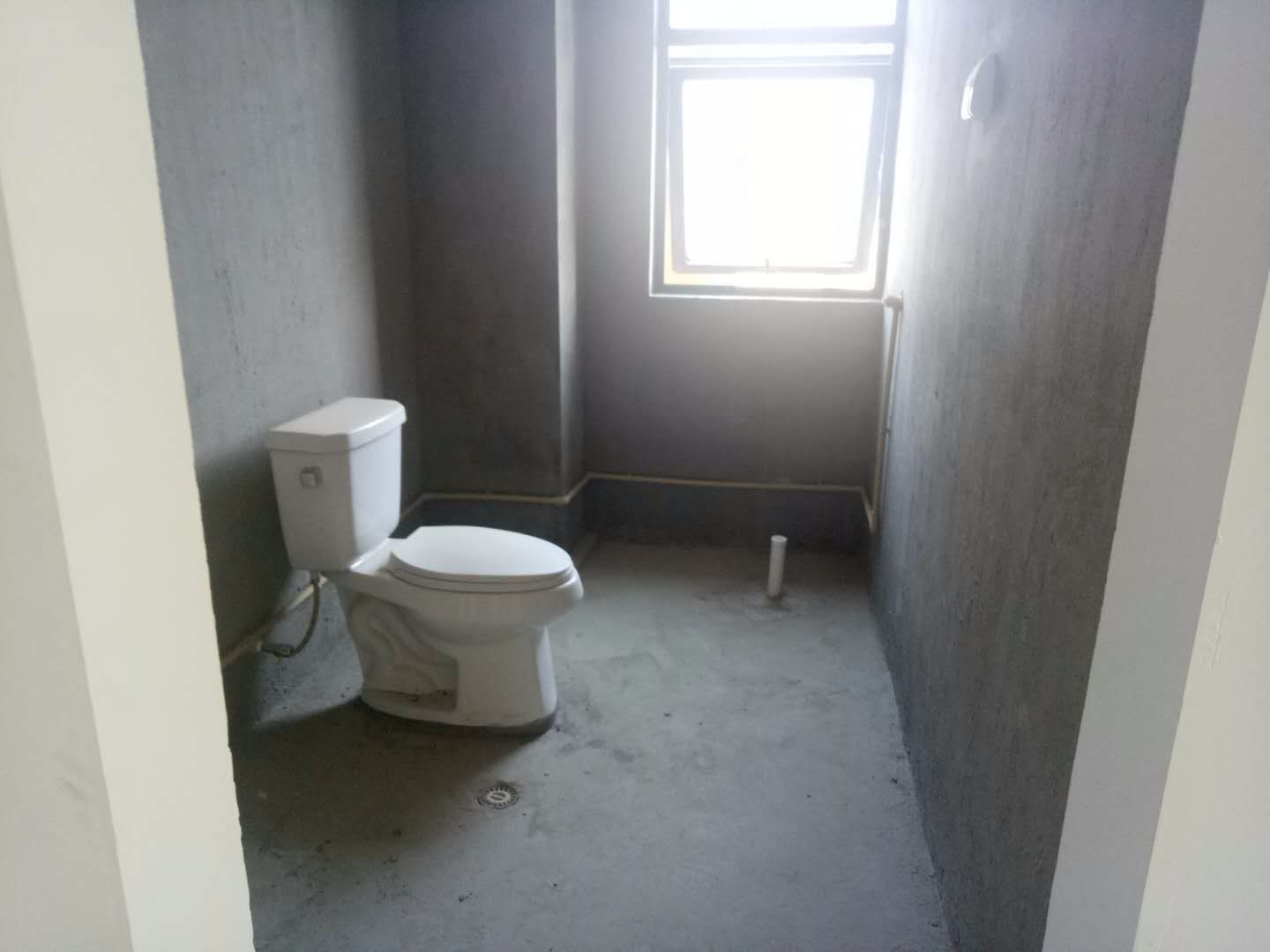 中港翡翠城 3室厅卫 107.61m&sup2;
