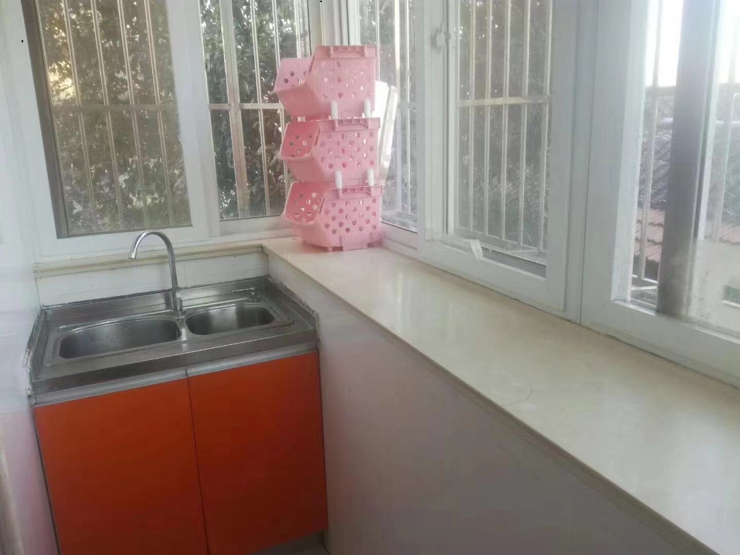 华威园 2室1厅1卫 70m&sup2;