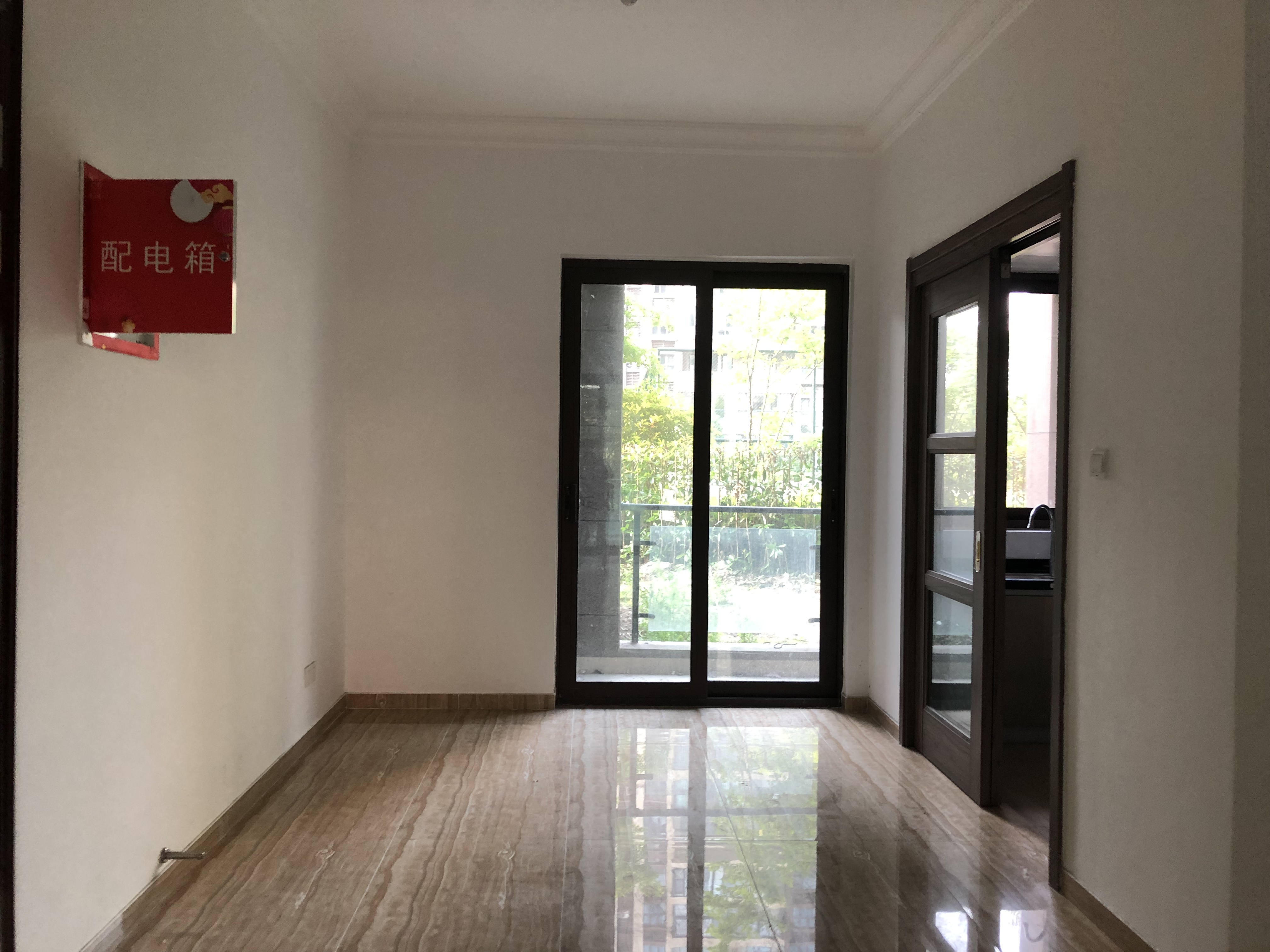 碧桂园时代悦城 3室2厅2卫 114m&sup2;