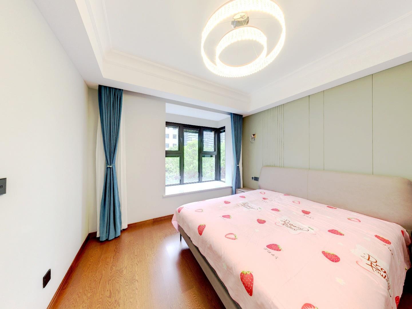 雍华府 3室2厅2卫 118.00m&sup2;
