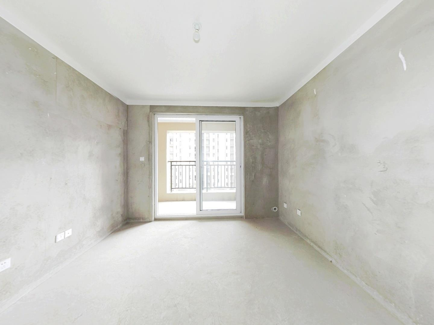 丽景湾 3室2厅2卫 95m²