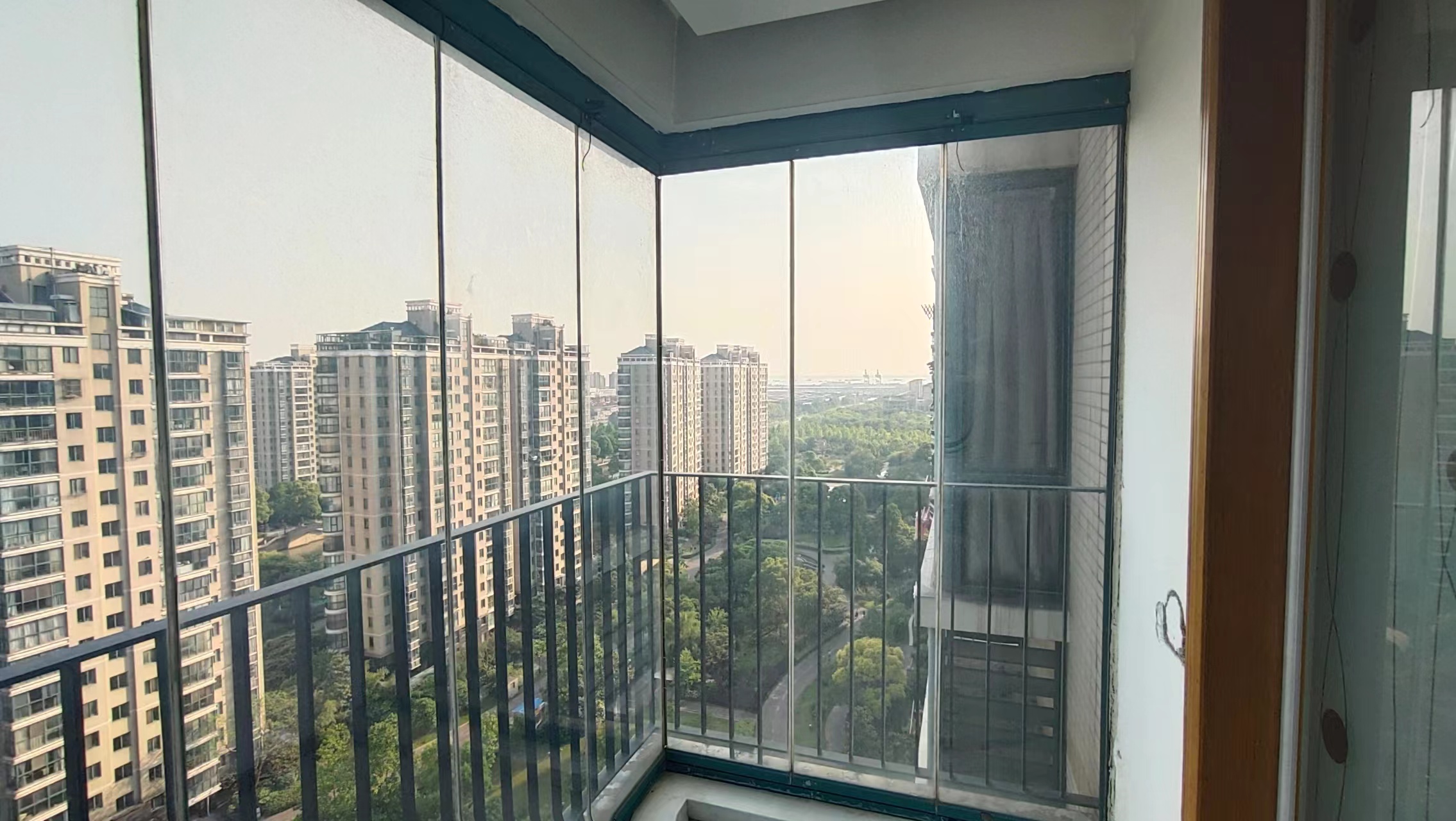 新城小区 3室2厅2卫 146m&sup2;