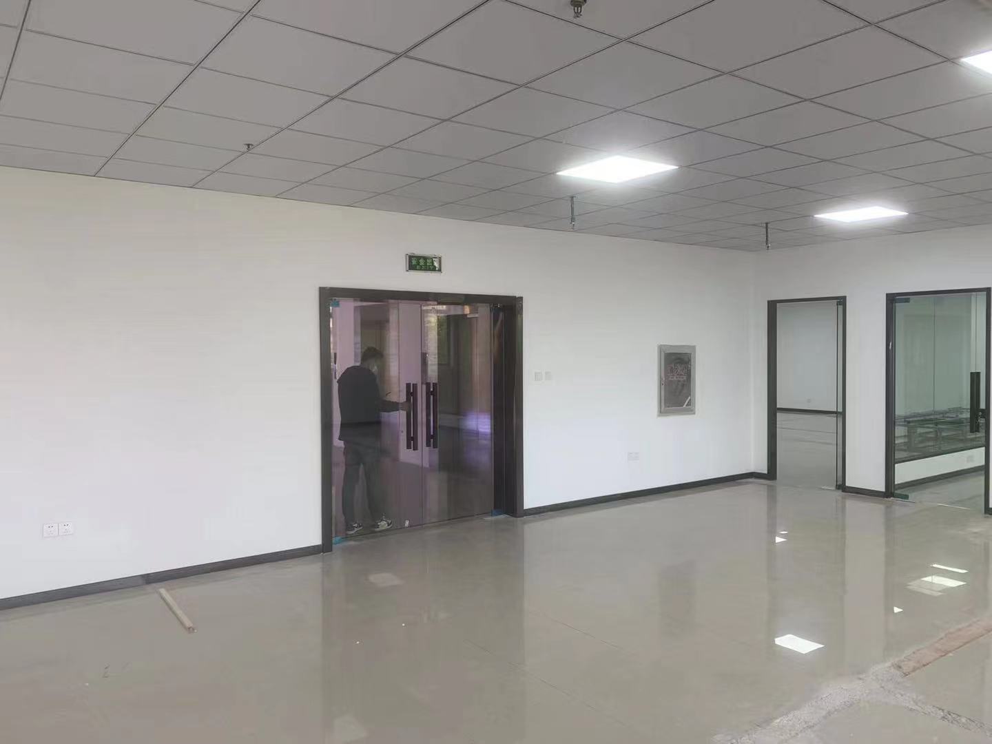 物资大厦 1室1厅1卫 150m&sup2;