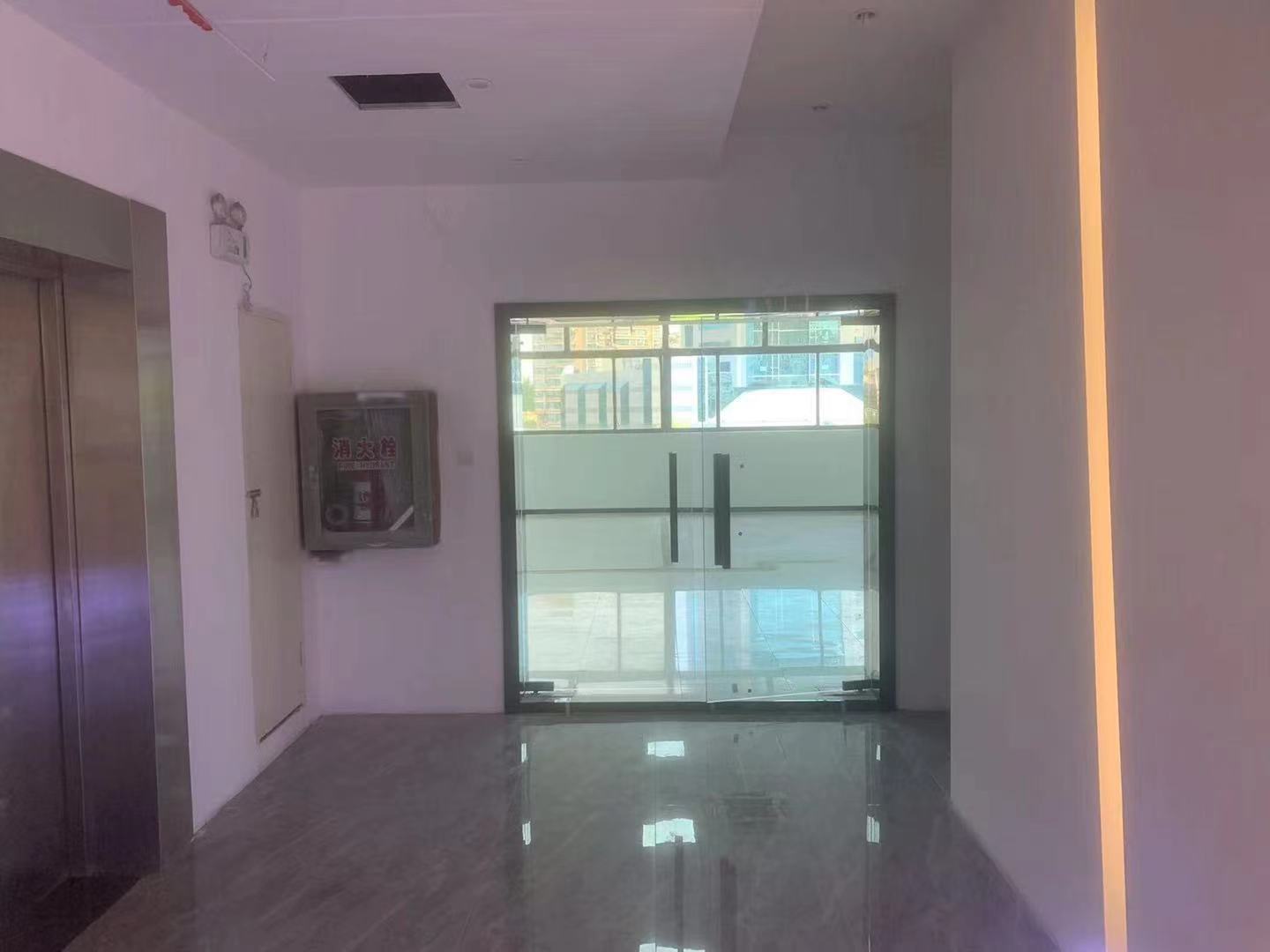 物资大厦 1室1厅1卫 150m&sup2;