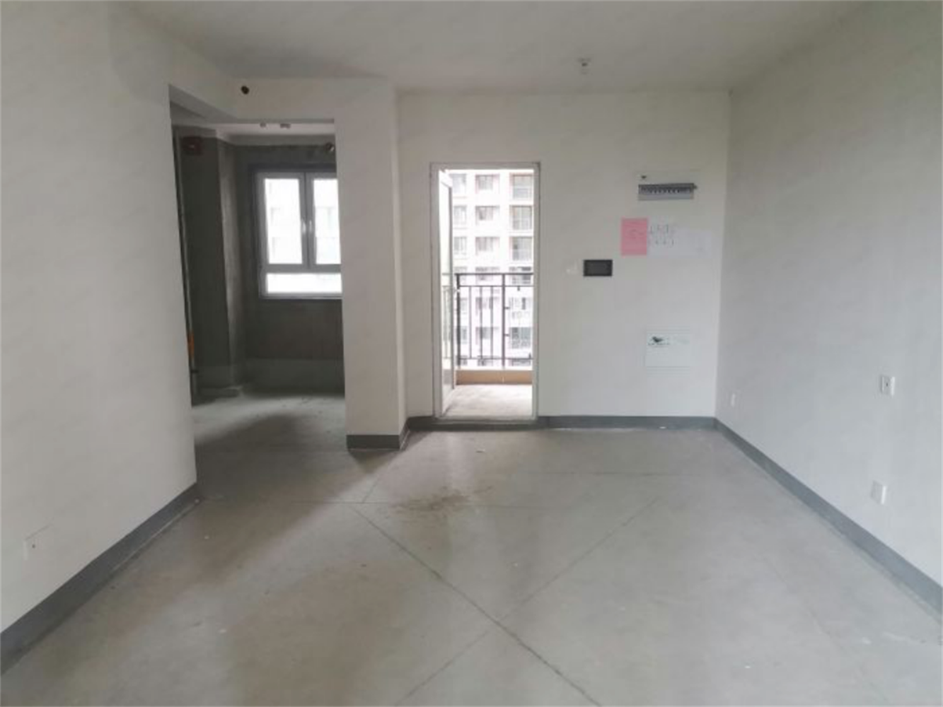 金科廊桥水岸 3室2厅1卫 113m&sup2;