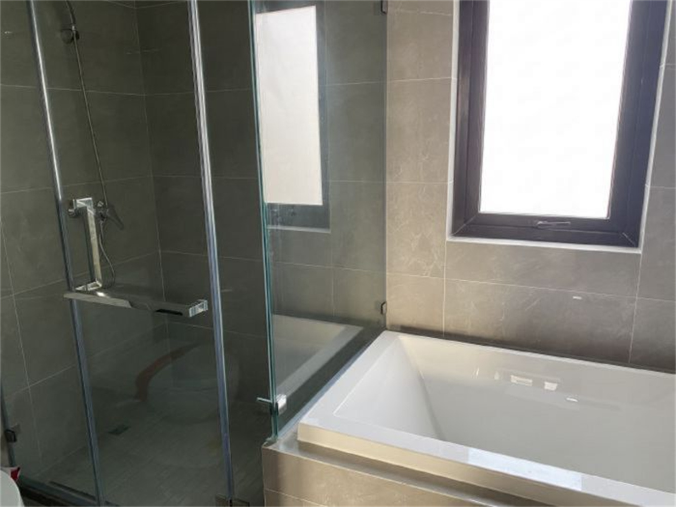 万科有湖（翡翠心湖） 3室2厅2卫 148.00m&sup2;
