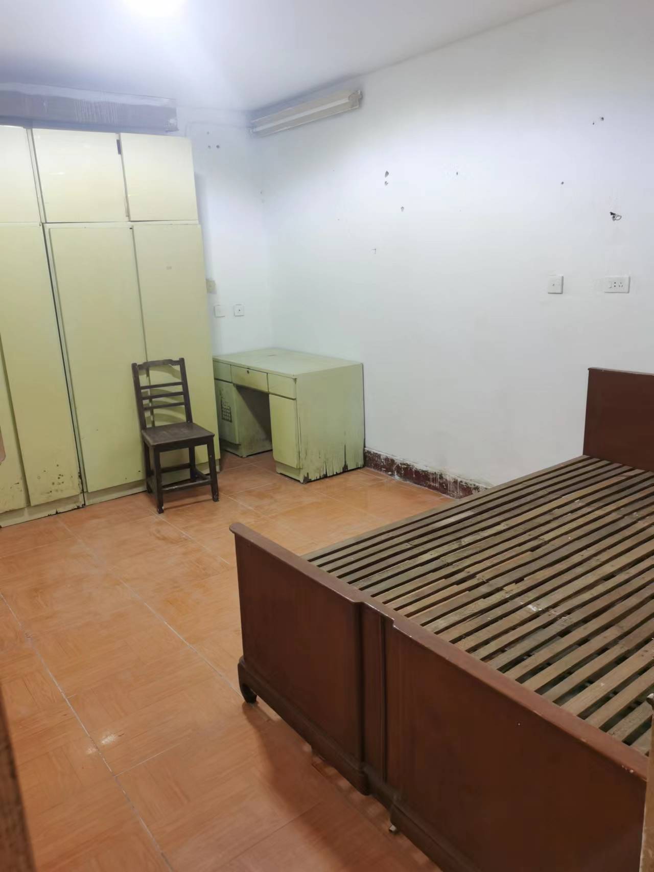 虹桥西村 1室1厅1卫 41.94m²