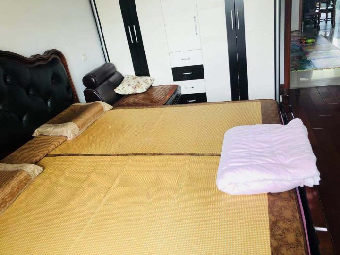 紫东花苑南区 2室2厅1卫 110m&sup2;