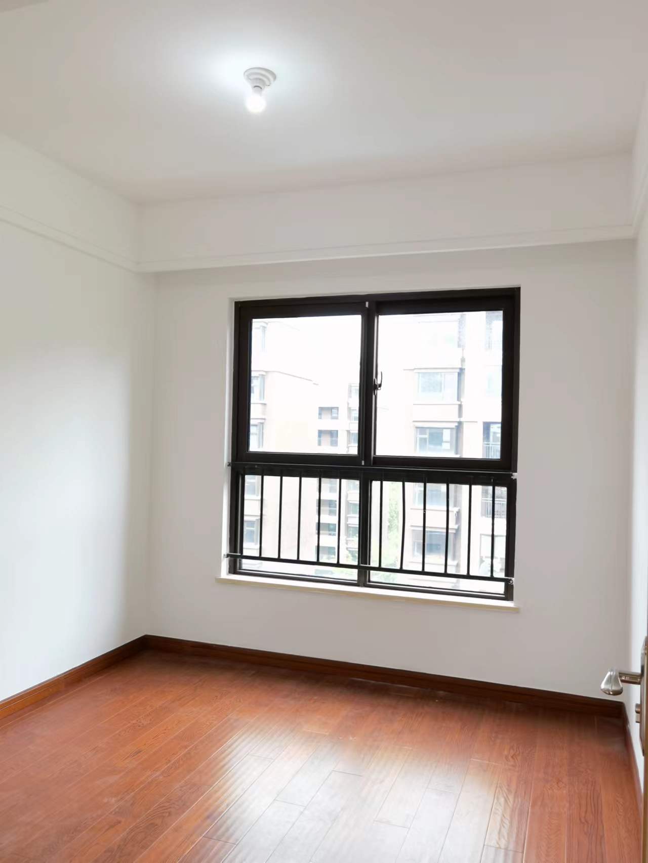 林肯公园 4室2厅2卫 124m&sup2;