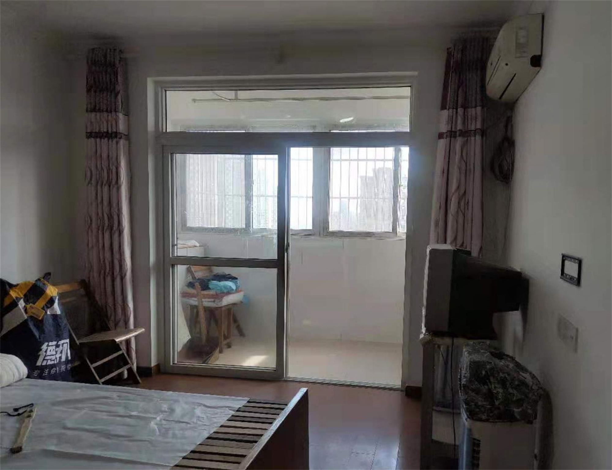 紫东花苑南区 2室1厅1卫 86m&sup2;