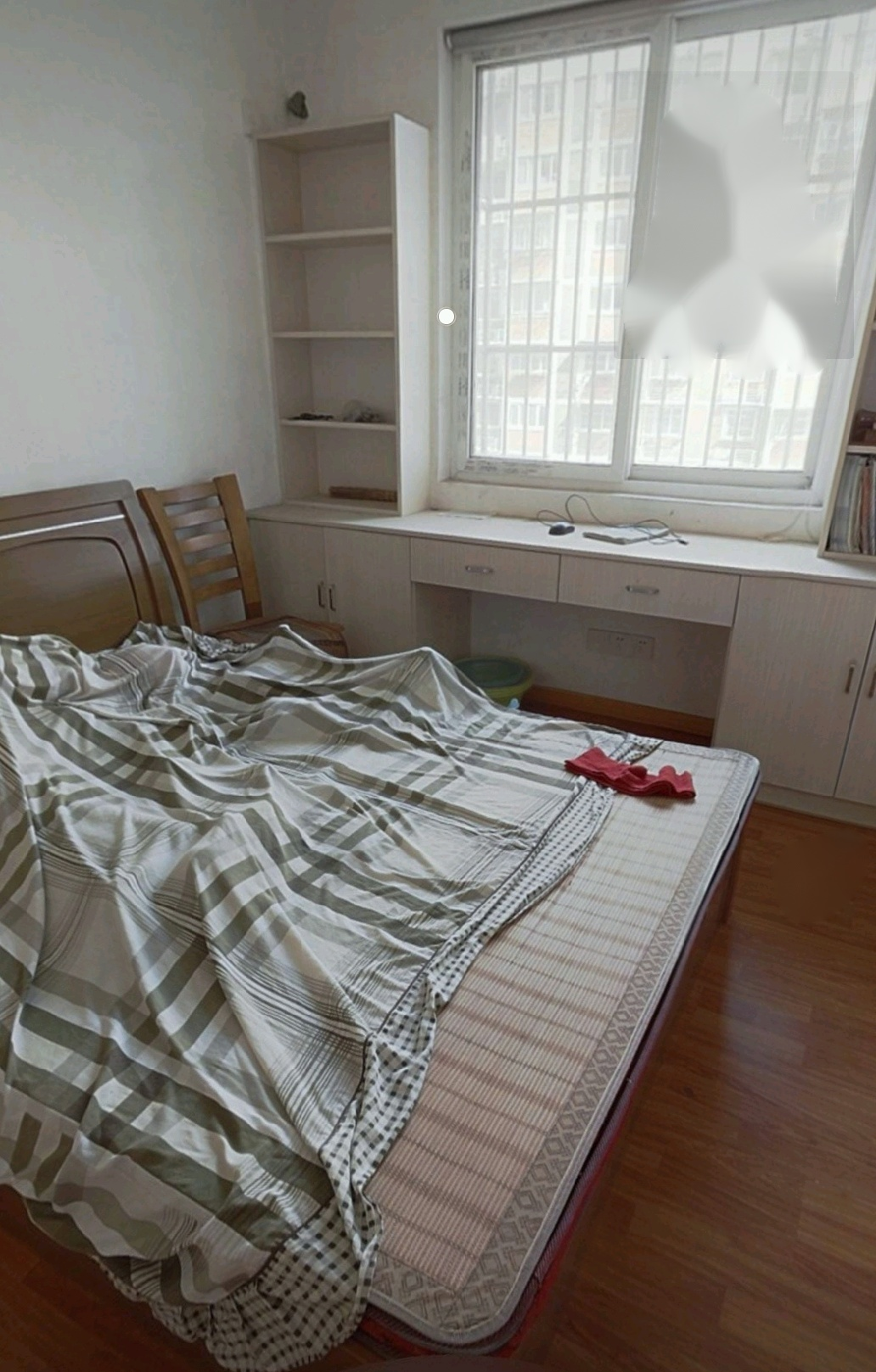 陈桥佳苑 3室2厅2卫 131.00m&sup2;