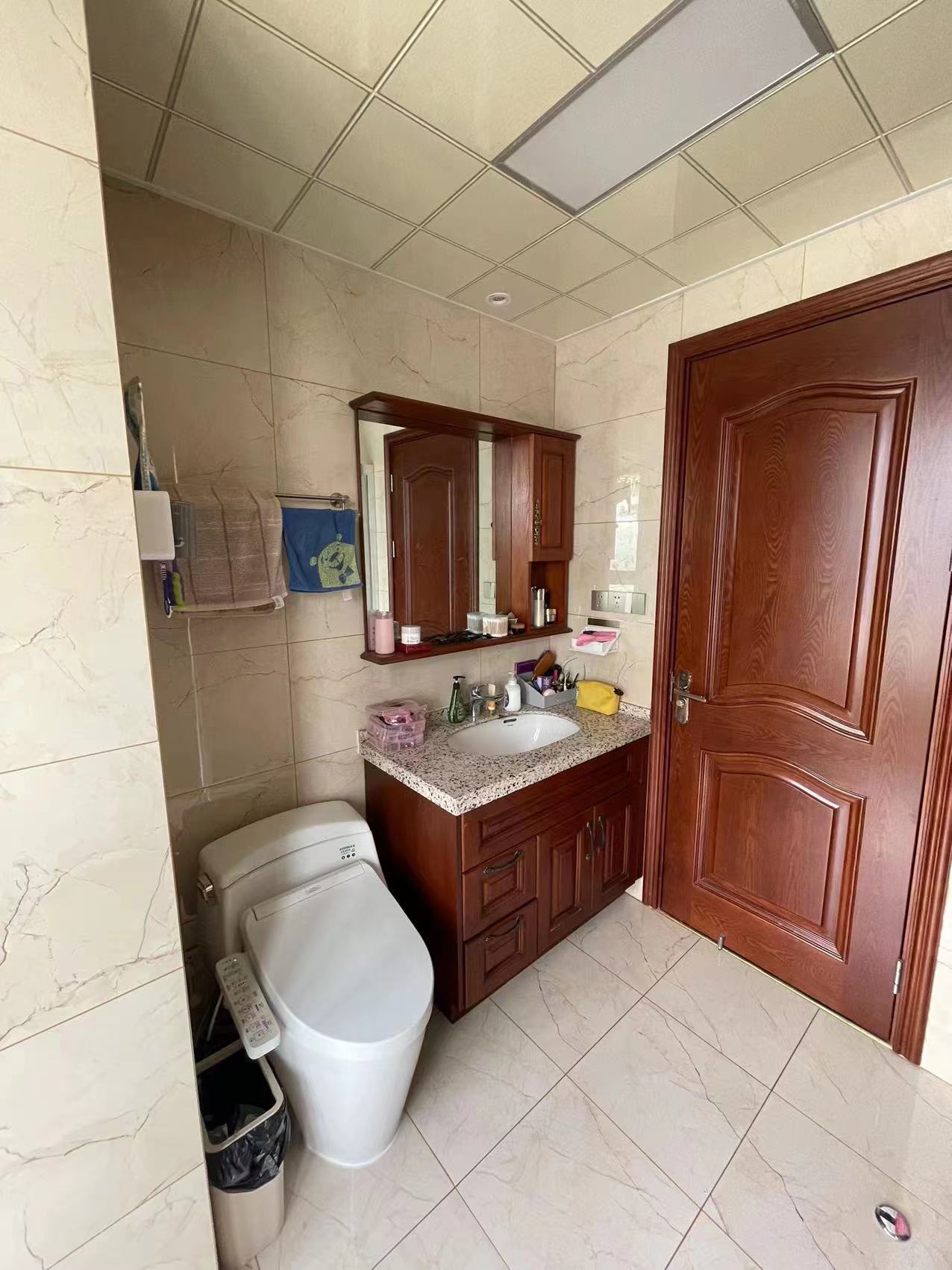 裕豐廣場 3室2厅1卫 158m&sup2;