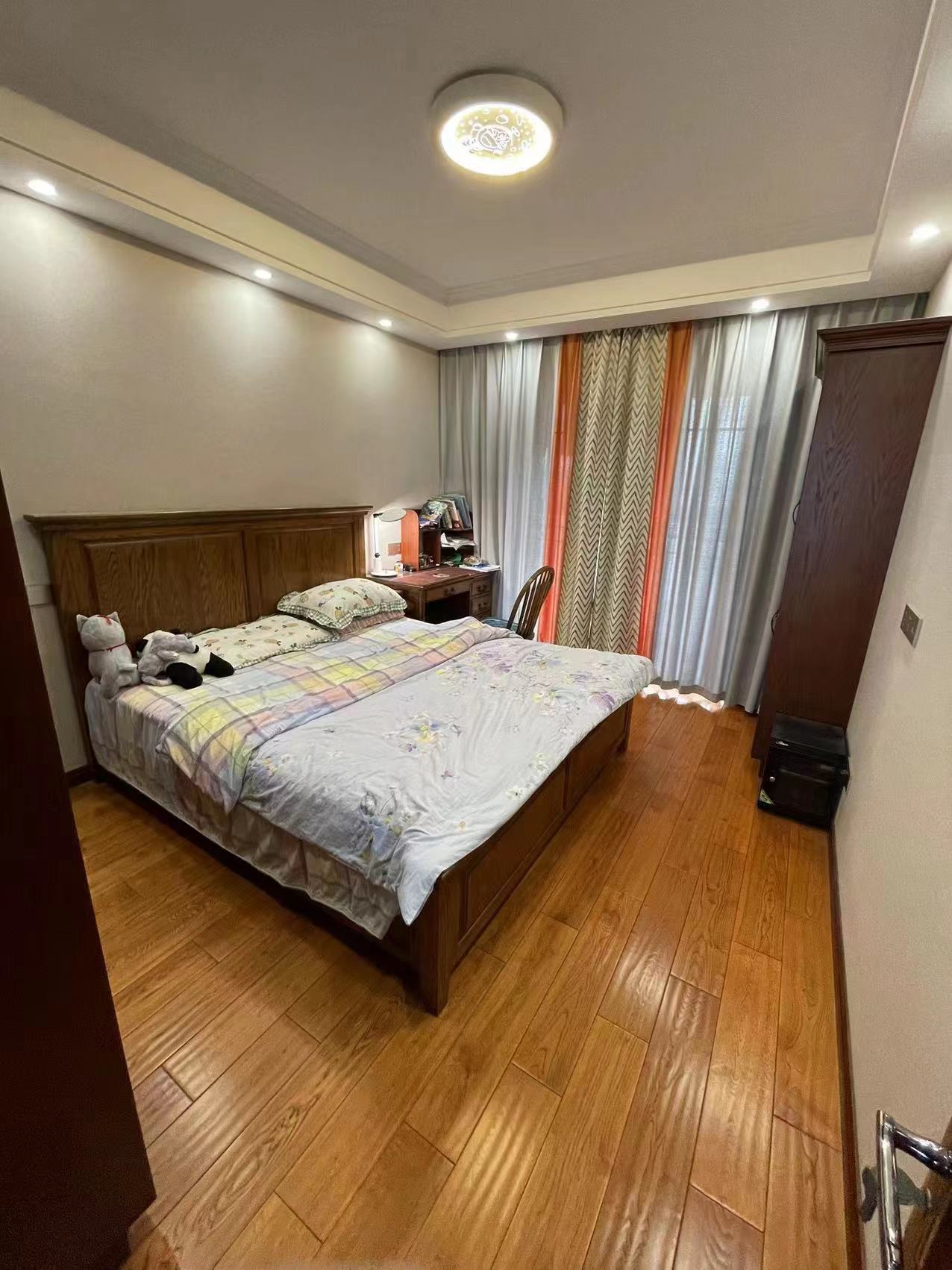 裕豐廣場 3室2厅1卫 158m&sup2;