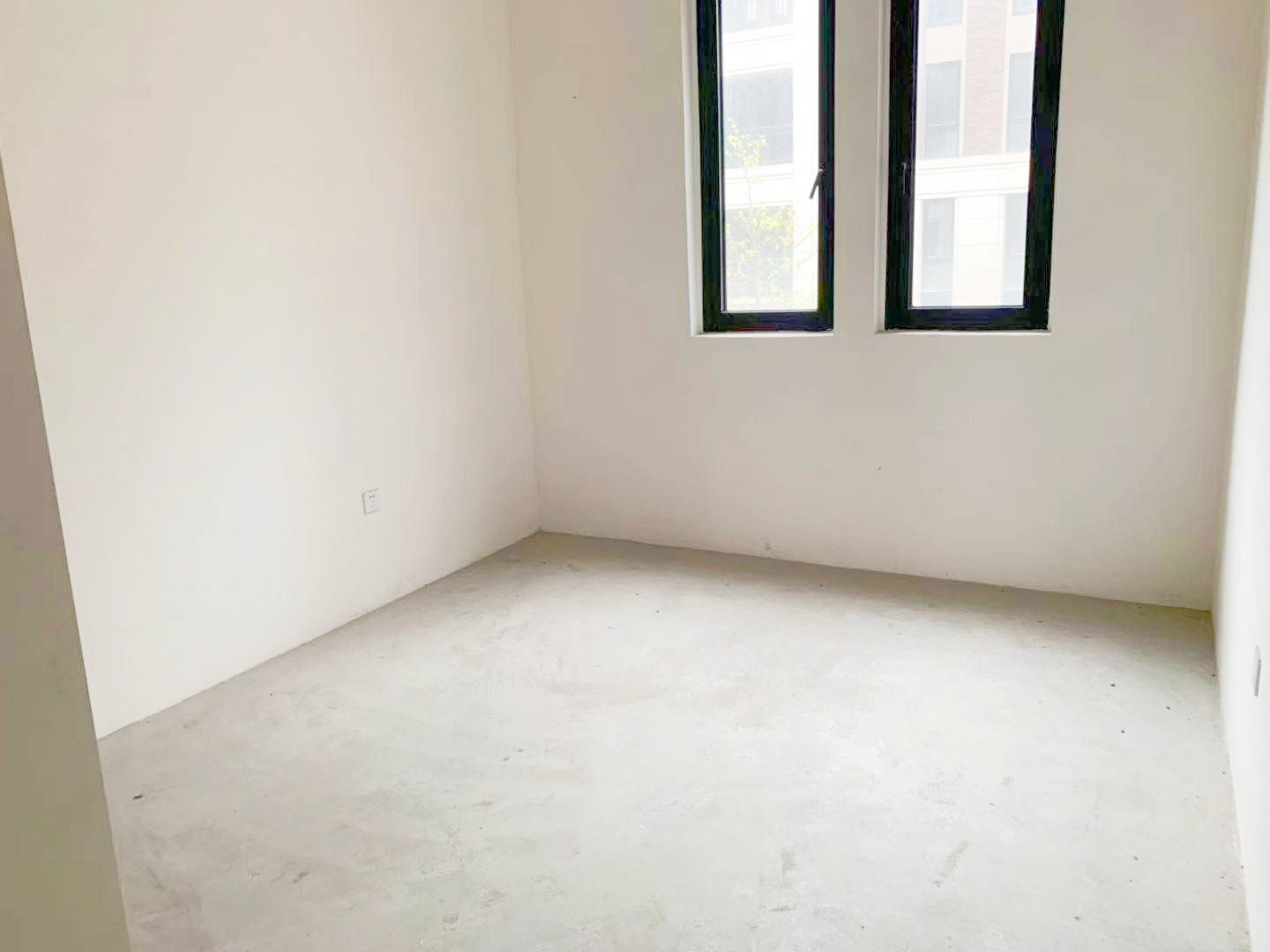 山水壹号 3室3厅3卫 270m&sup2;