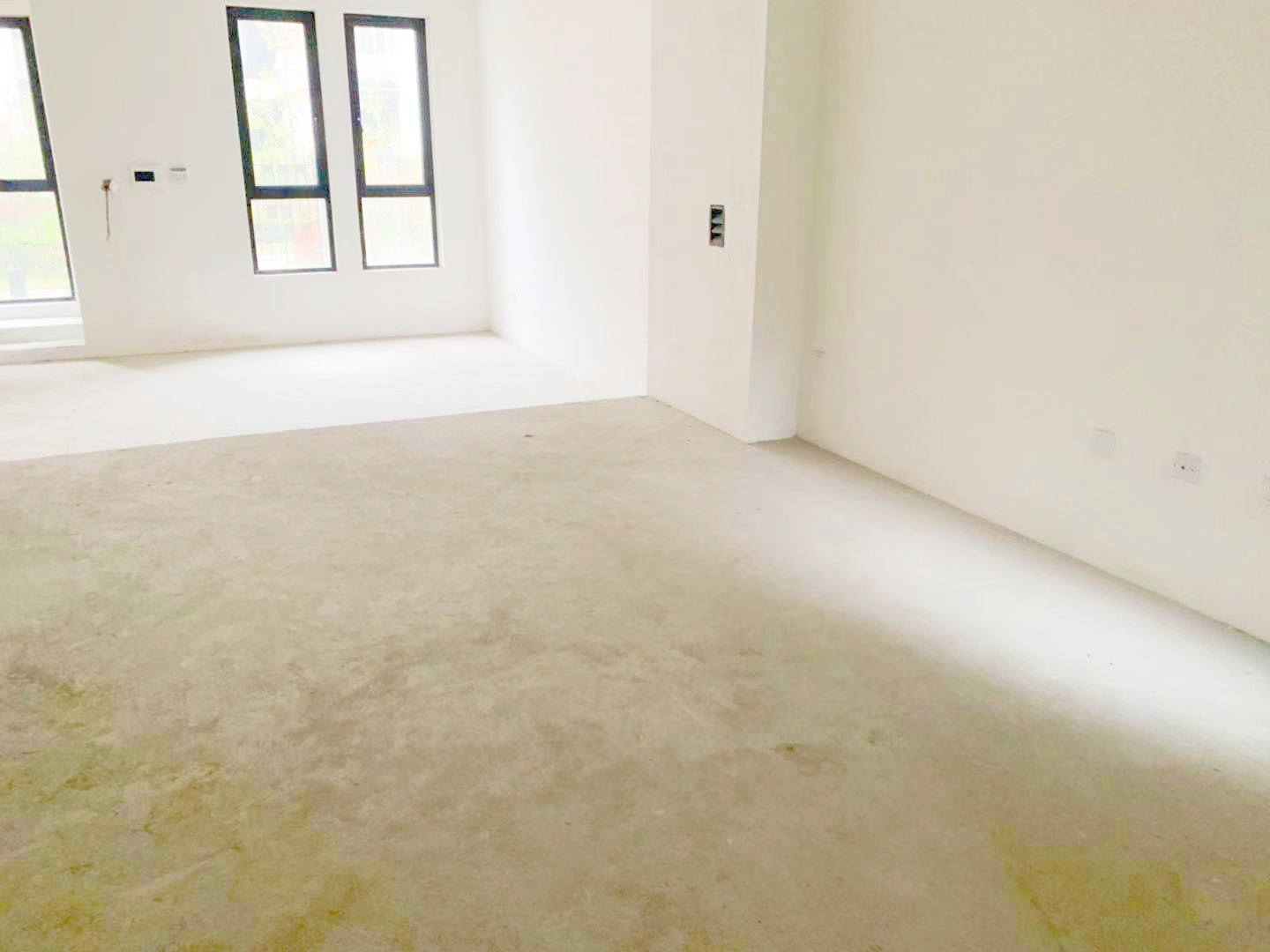 山水壹号 3室3厅3卫 270m&sup2;