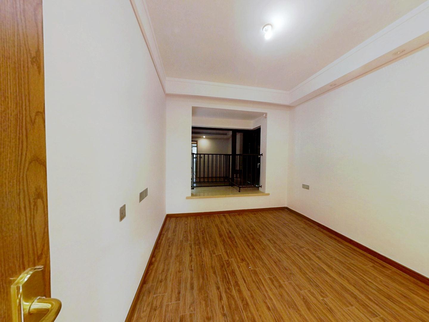佳期漫 5室2厅2卫 148.80m²