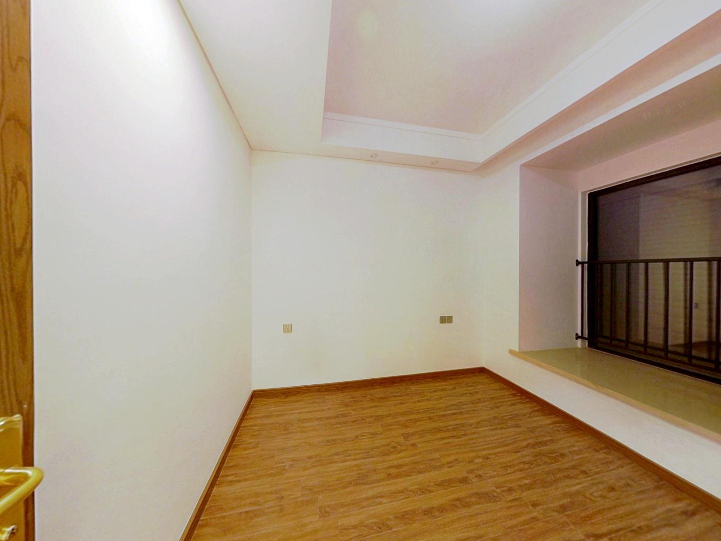 佳期漫 5室2厅2卫 148.80m²